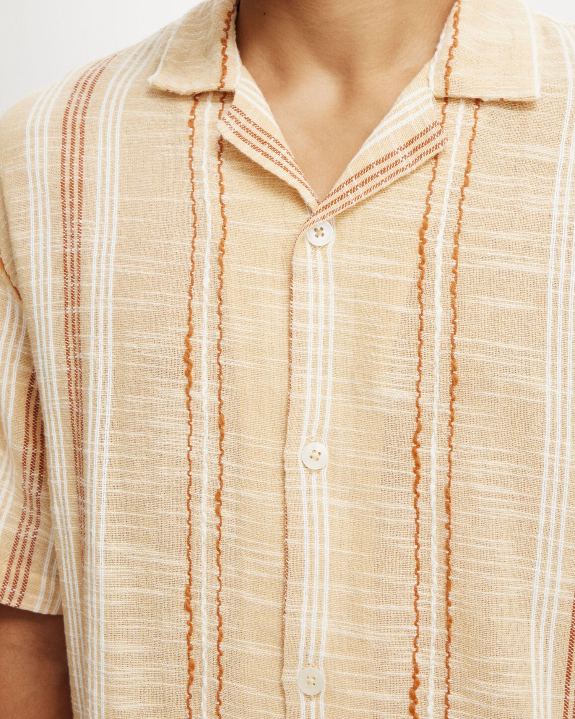 Box Fit Short Sleeve Shirt 14 (apricot stripe)