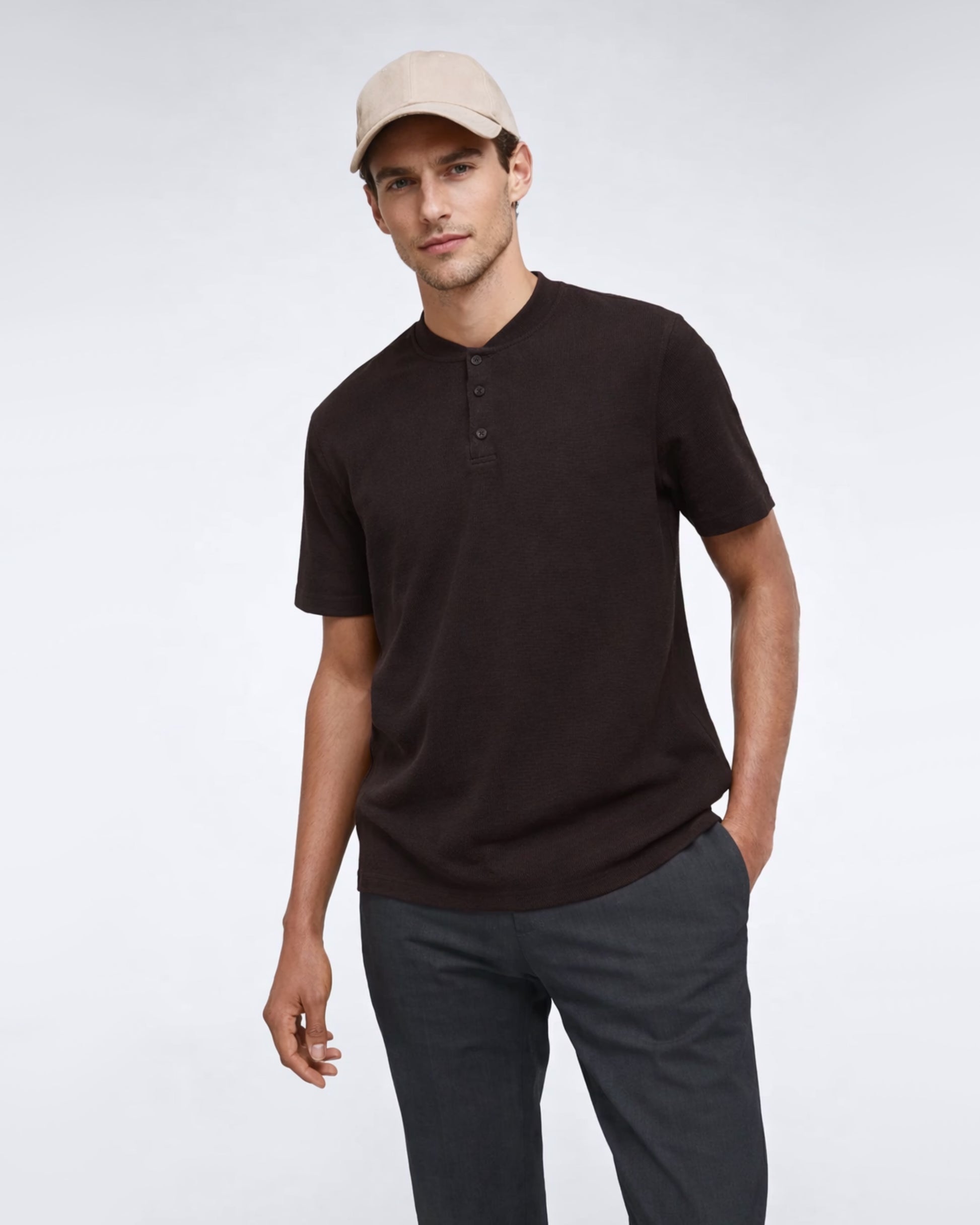 Performance Band-Collar Henley 1 (Dark Brown)
